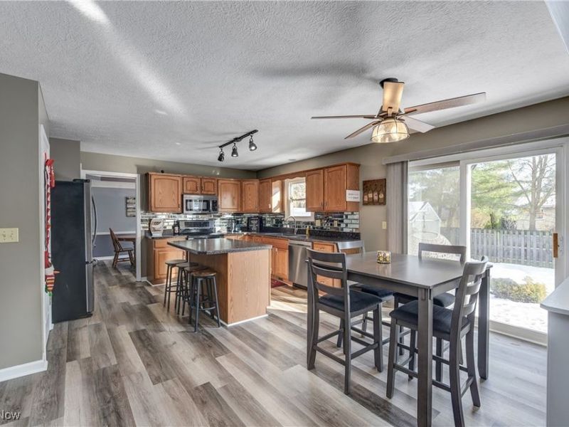 16367 Prospect Road, Strongsville, OH 44149 Photo 19