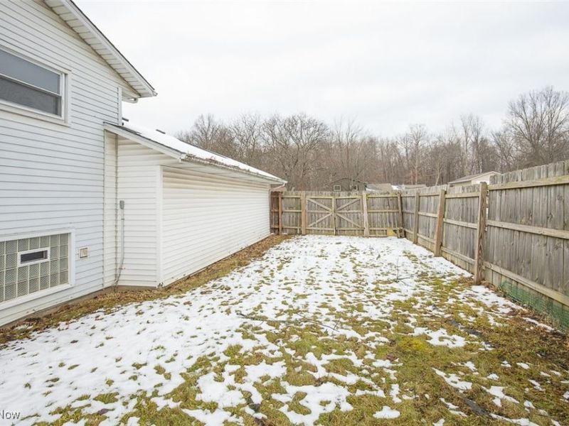 6501 Fox Tail Lane, Amherst, OH 44001 Photo 35