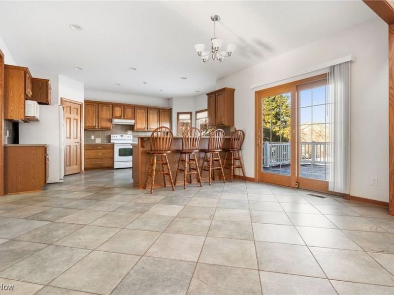 1847 Woodthrush Street NE, Canton, OH 44721 Photo 11