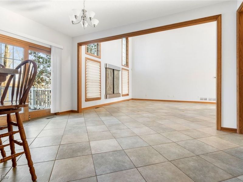 1847 Woodthrush Street NE, Canton, OH 44721 Photo 12