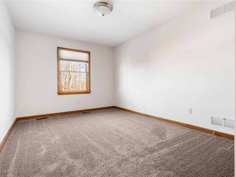 1847 Woodthrush Street NE, Canton, OH 44721 Photo 26