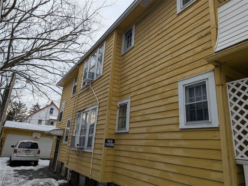 10904 Mount Overlook, Cleveland, OH 44104 Photo 5