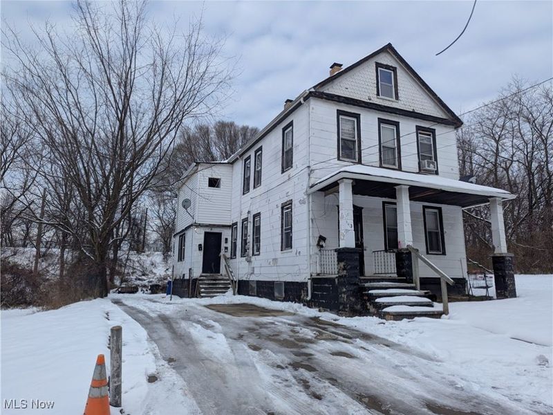 9413 Holton Avenue, Cleveland, OH 44104 Photo 3