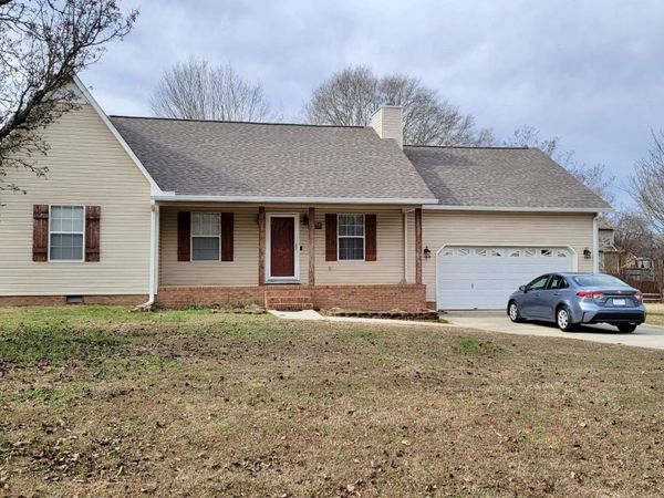 1996 Putter Circle NE, Arab, AL 35016