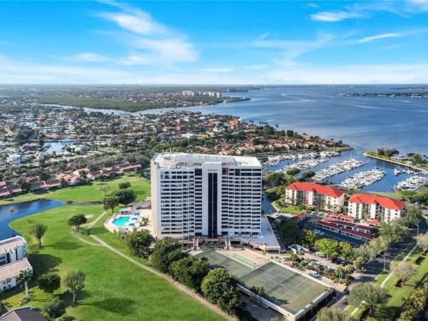 5260 S Landings DR, Unit 1409, FORT MYERS, FL 33919