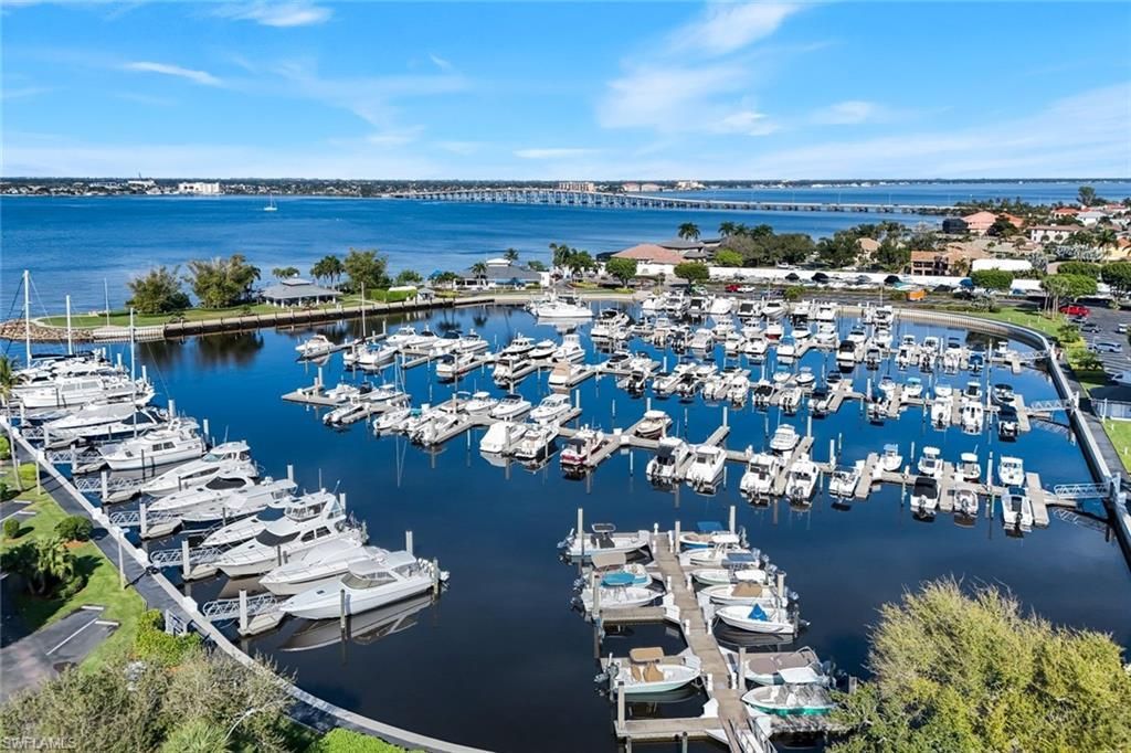 5260 S Landings Dr, Unit 1409, Fort Myers, FL 33919 Photo