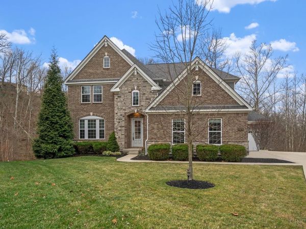 4051 Falling Creek Court, Sharonville, OH 45241