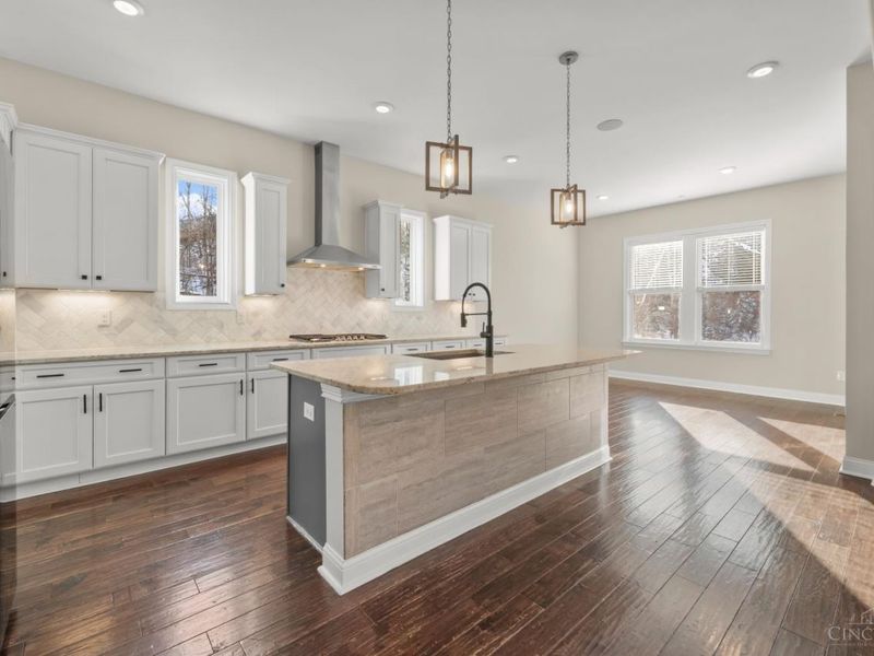 4051 Falling Creek Court, Sharonville, OH 45241 Photo 10