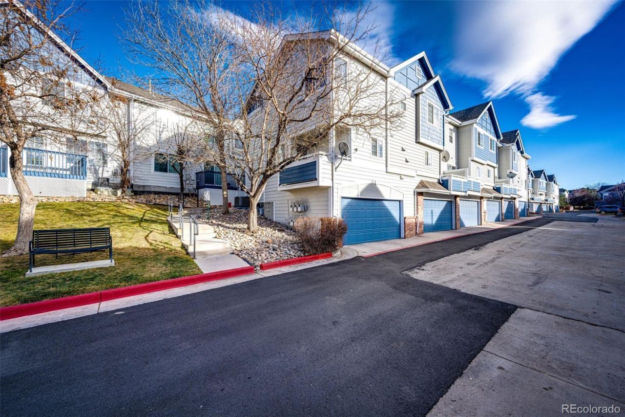 1372 S Cathay Court, Unit 104, Aurora, CO 80017 Main Photo