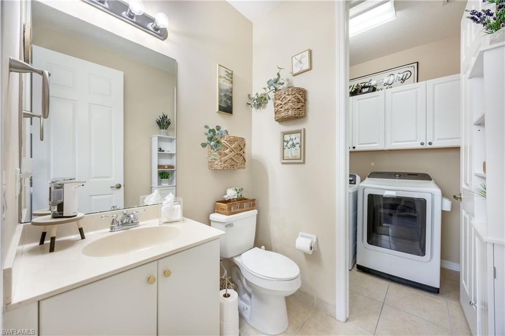 1320 Mariposa Cir, Unit 104, Naples, FL 34105 Photo