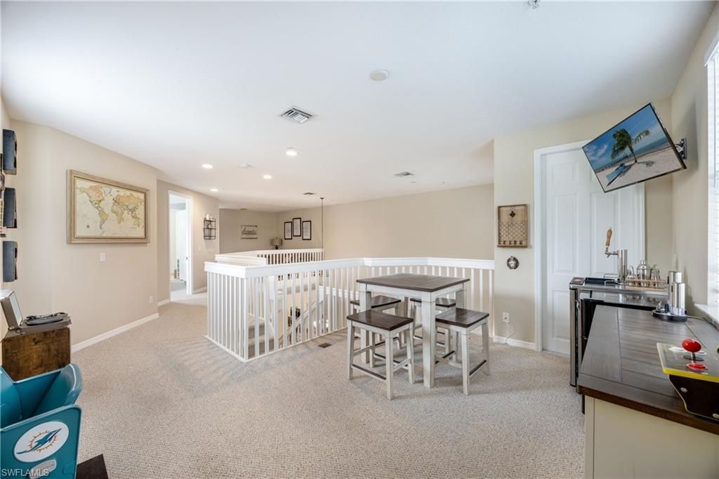 1320 Mariposa Cir, Unit 104, Naples, FL 34105 Photo
