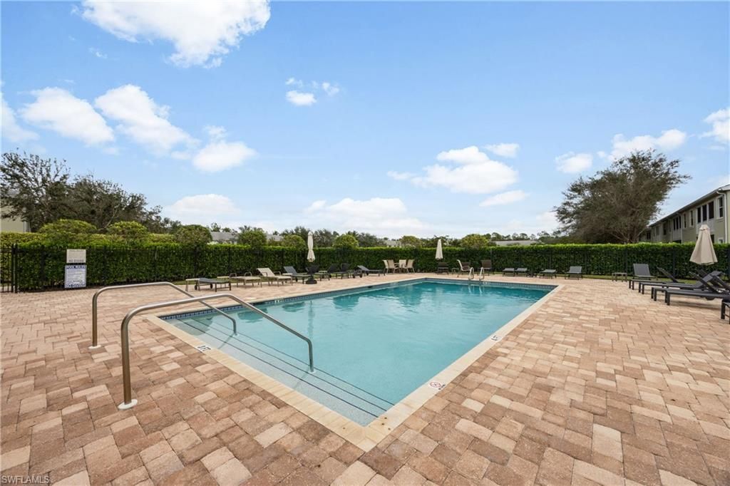 1320 Mariposa Cir, Unit 104, Naples, FL 34105 Photo