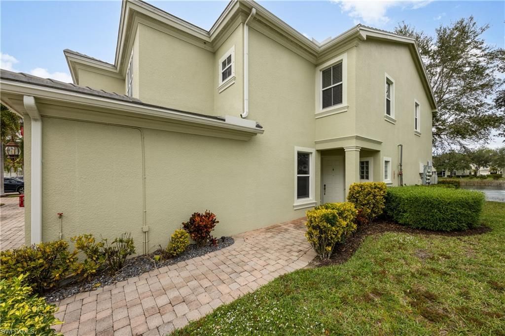 1320 Mariposa Cir, Unit 104, Naples, FL 34105 Photo