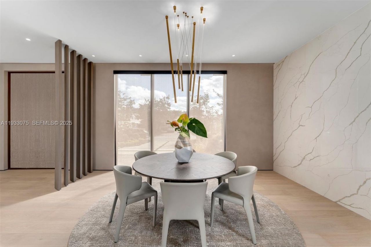 661 Melaleuca Ln, Miami, FL 33137 Photo