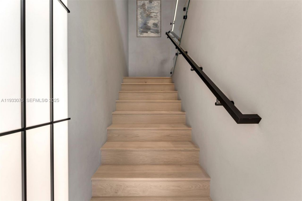 661 Melaleuca Ln, Miami, FL 33137 Photo