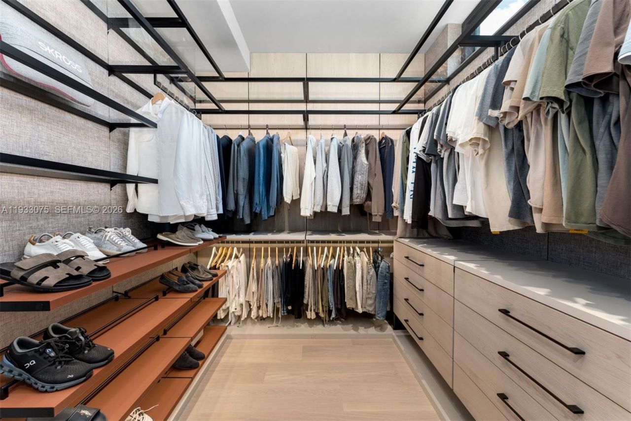 661 Melaleuca Ln, Miami, FL 33137 Photo