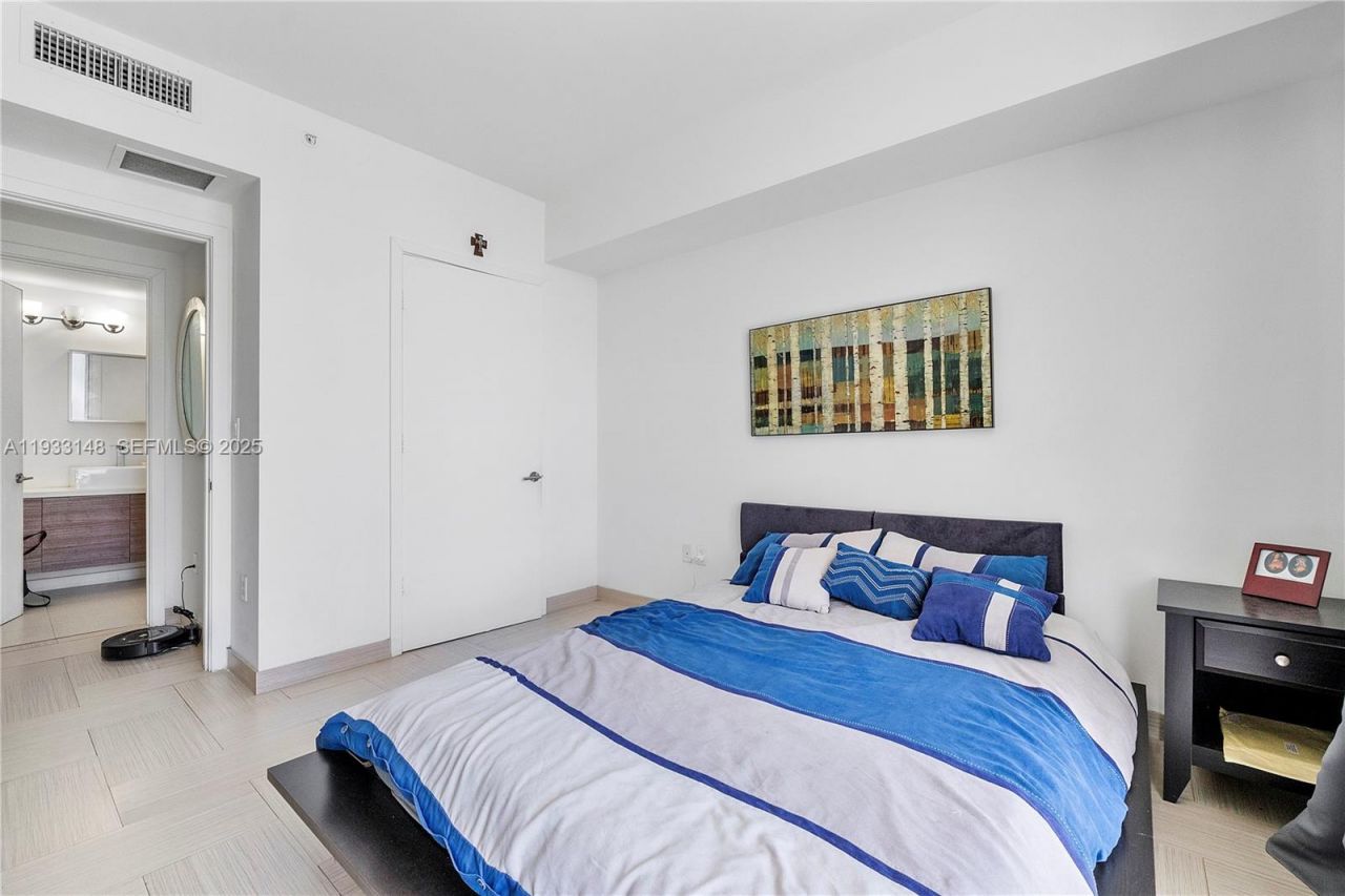 1010 SW 2nd Ave, Unit 710, Miami, FL 33130 Photo