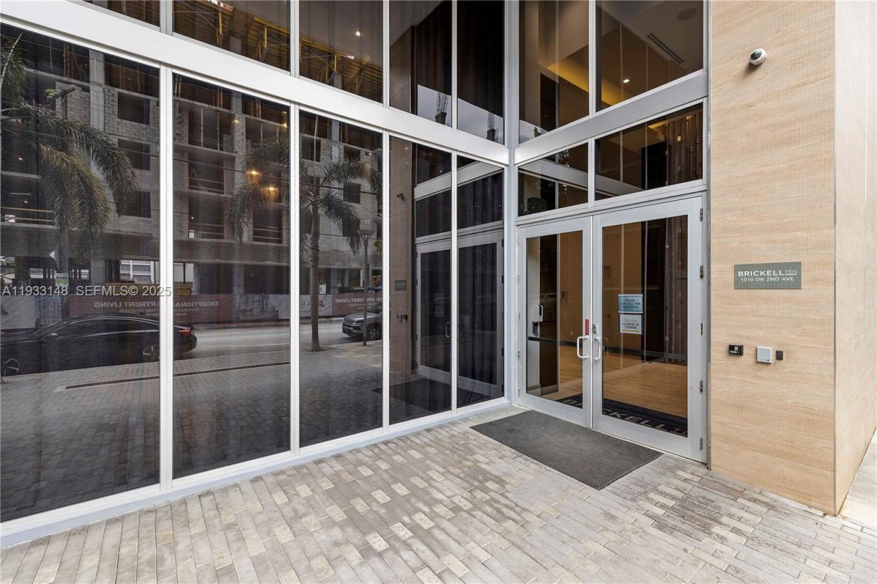 1010 SW 2nd Ave, Unit 710, Miami, FL 33130 Photo