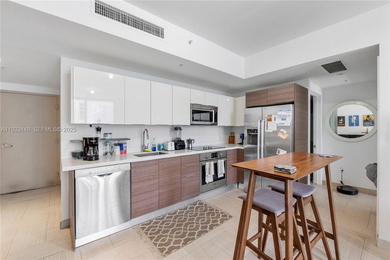 1010 SW 2nd Ave, Unit 710, Miami, FL 33130 Photo