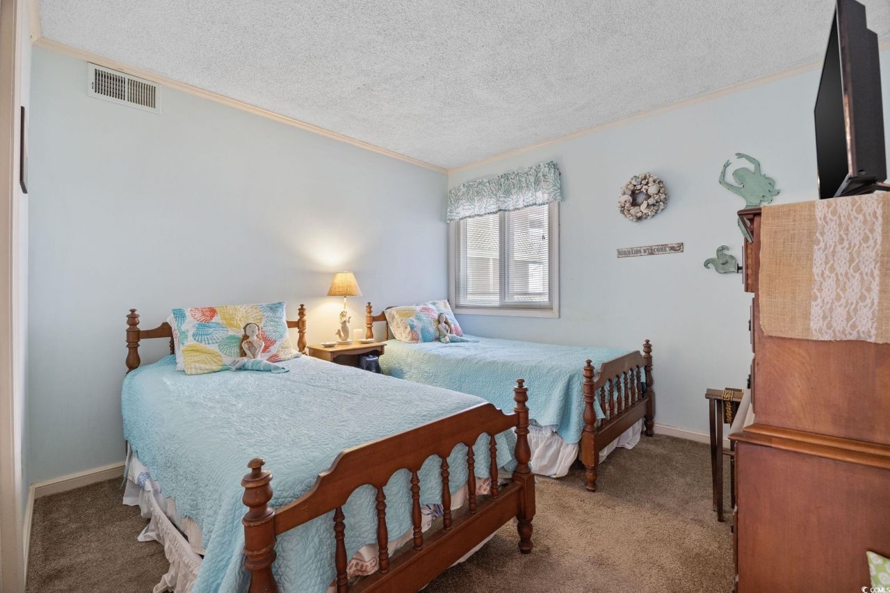 609 Hillside Dr. S Photo 16