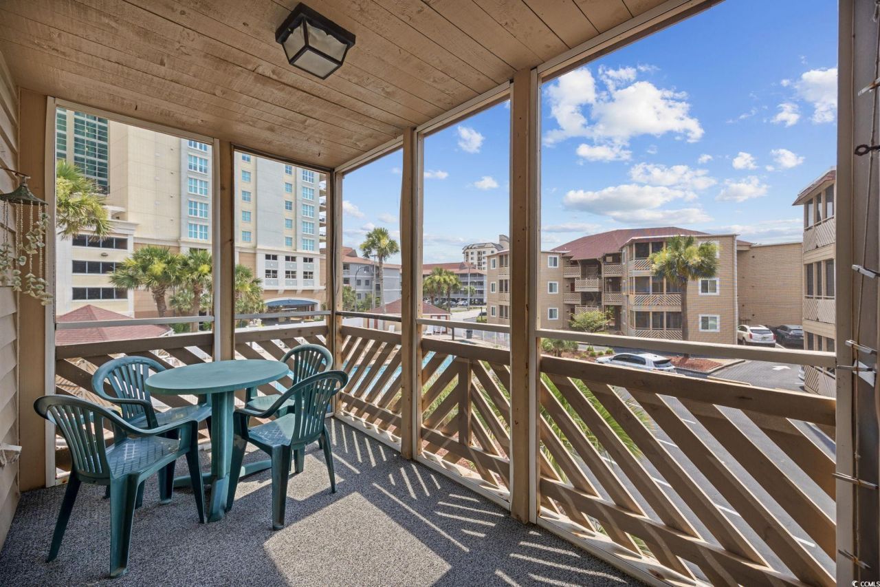 609 Hillside Dr. S Photo 4