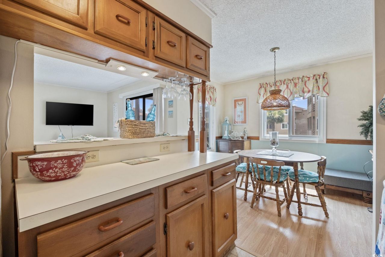 609 Hillside Dr. S Photo 9