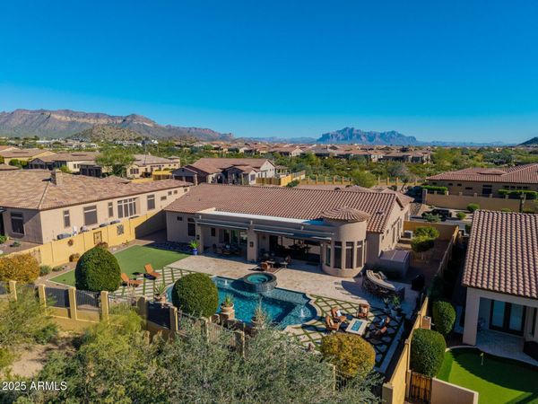 2312 N STEELE Circle, Mesa, AZ 85207