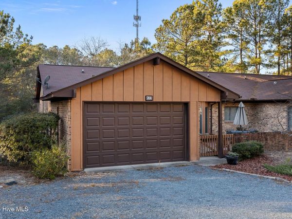 622 Redwood Drive, Southern Pines, NC 28387
