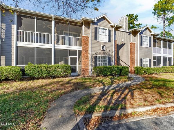 10000 GATE Parkway, Unit 613, Jacksonville, FL 32246