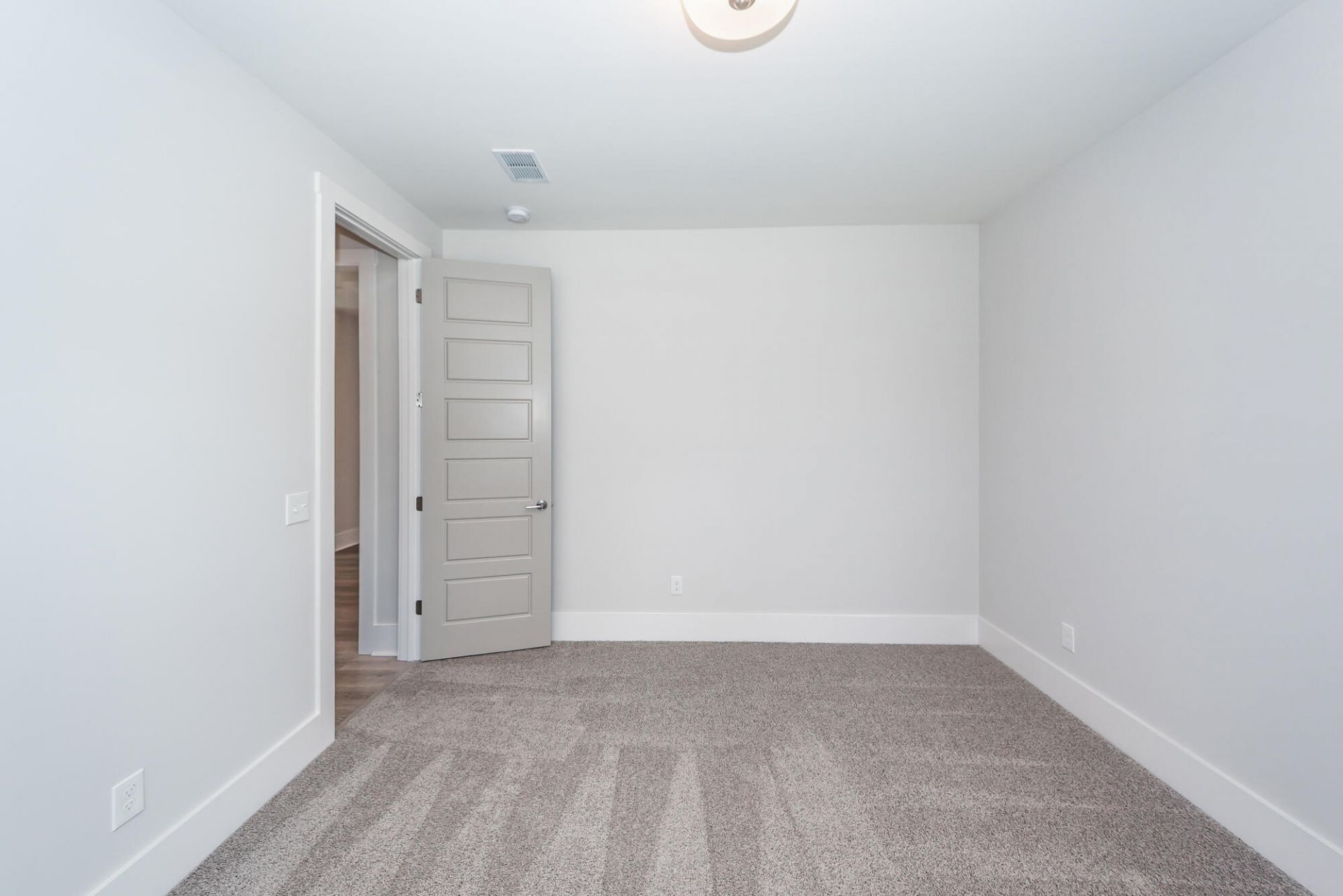 415 Myers Mayo Road Photo 32