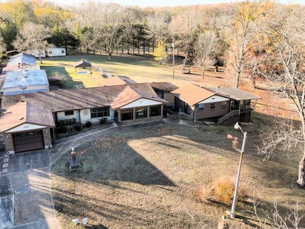 3986 E Church Hill Rd, West Point, MS 39773