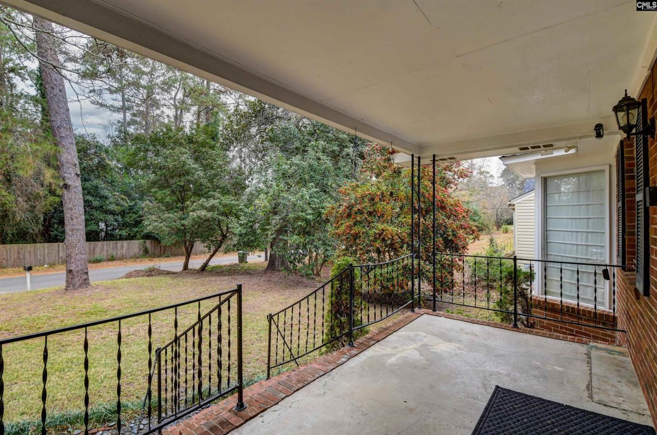 206 Partridge Drive  Photo 7