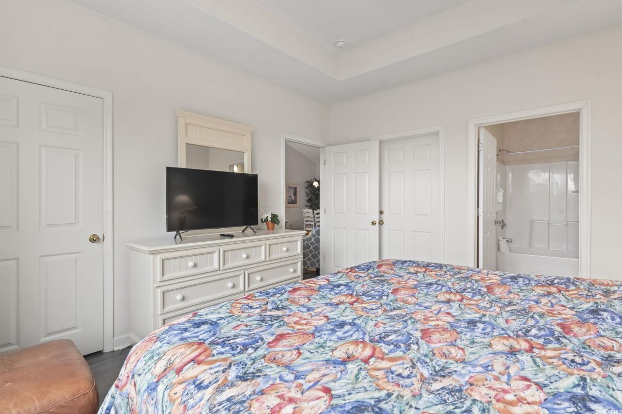 5801 Oyster Catcher Dr. Photo 15