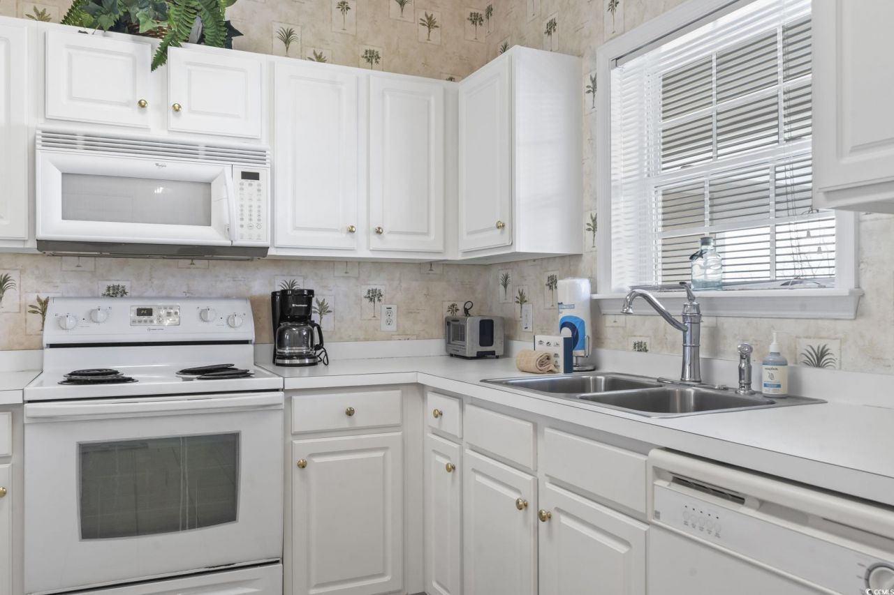 5801 Oyster Catcher Dr. Photo 21