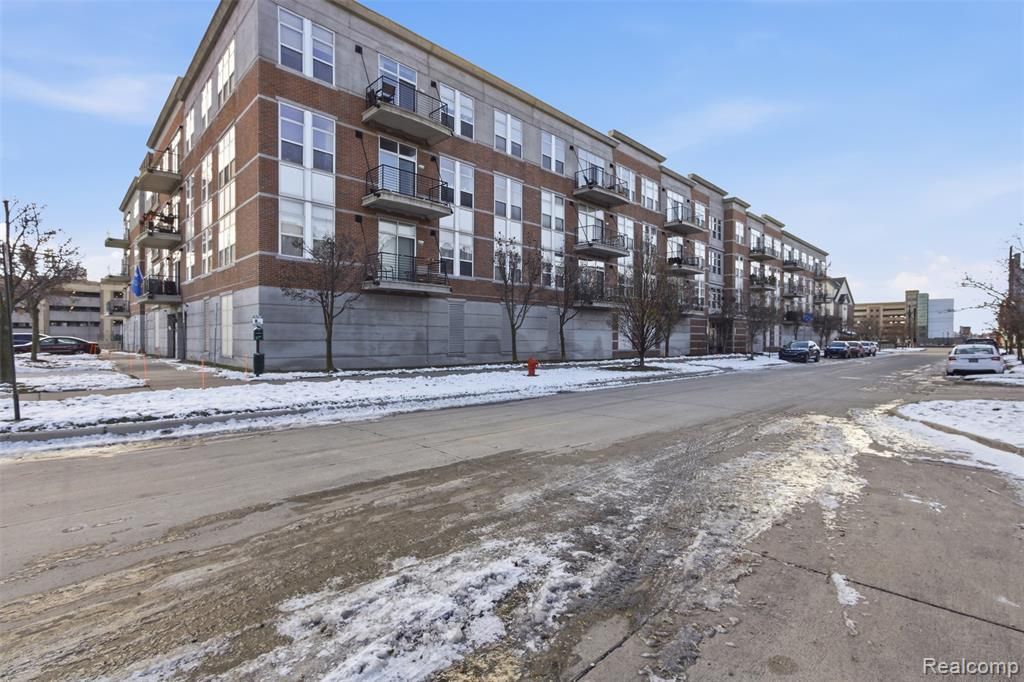 66 Winder Street, Detroit, MI 48201 Main Photo