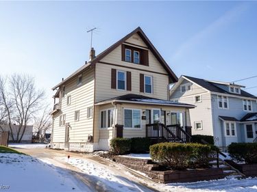 14 E Dartmore Avenue, Akron, OH 44301