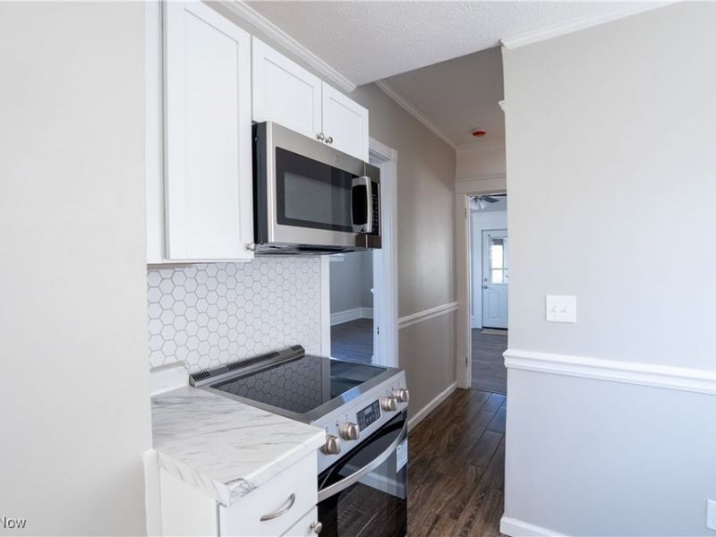 14 E Dartmore Avenue, Akron, OH 44301 Photo 11