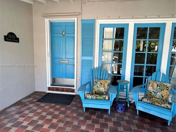1628 NE 4th Pl, Fort Lauderdale, FL 33301