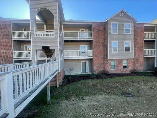 663 Bartons Landing #14 Place, Fayetteville, NC 28314