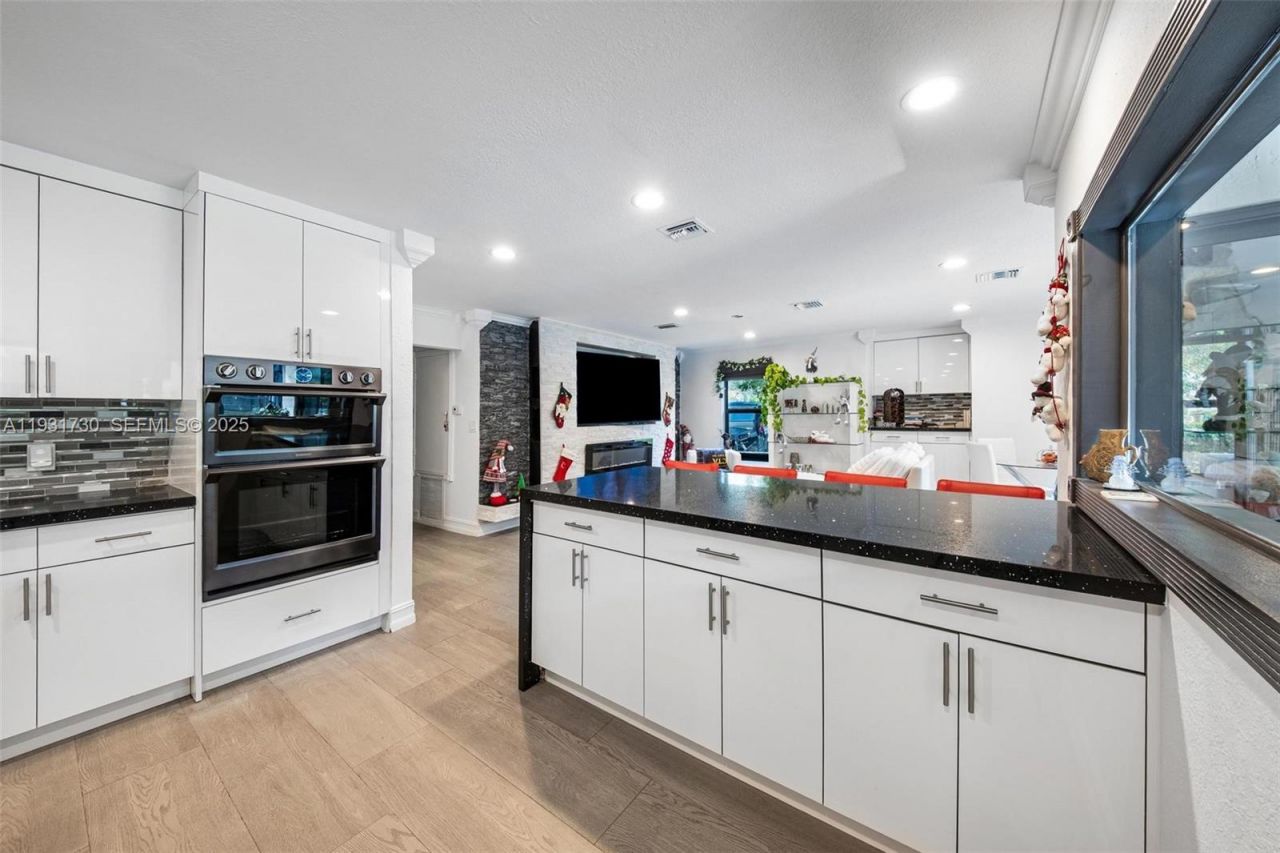 13840 Chatham Pl, Davie, FL 33325 Photo