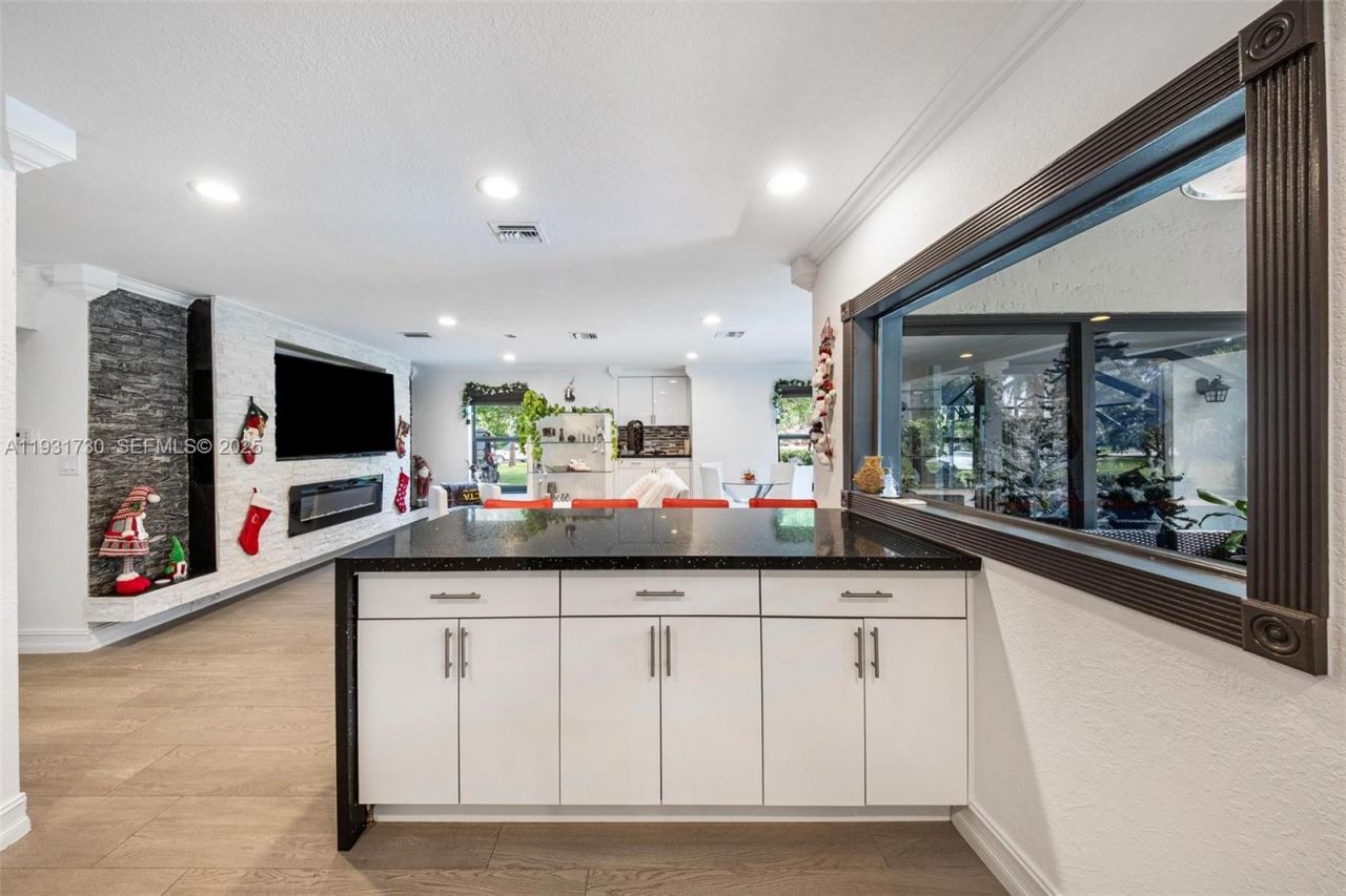 13840 Chatham Pl, Davie, FL 33325 Photo