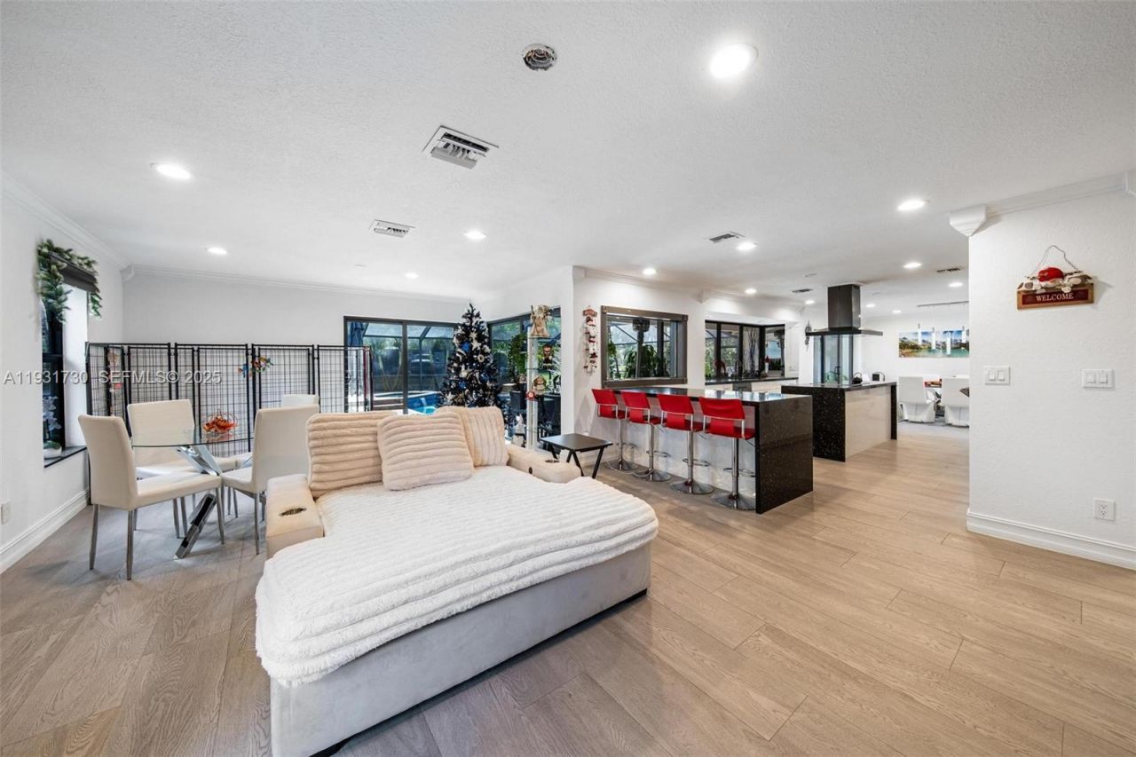 13840 Chatham Pl, Davie, FL 33325 Photo