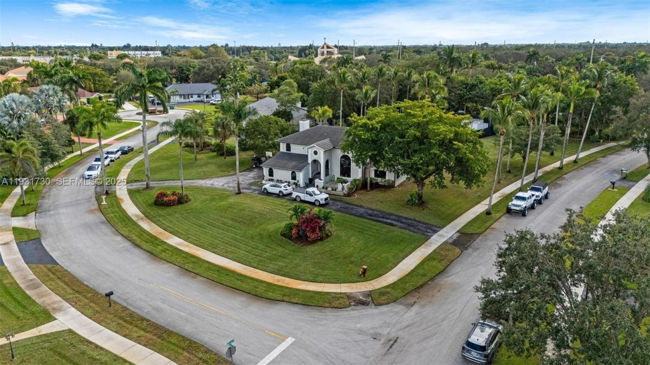 13840 Chatham Pl, Davie, FL 33325 Photo