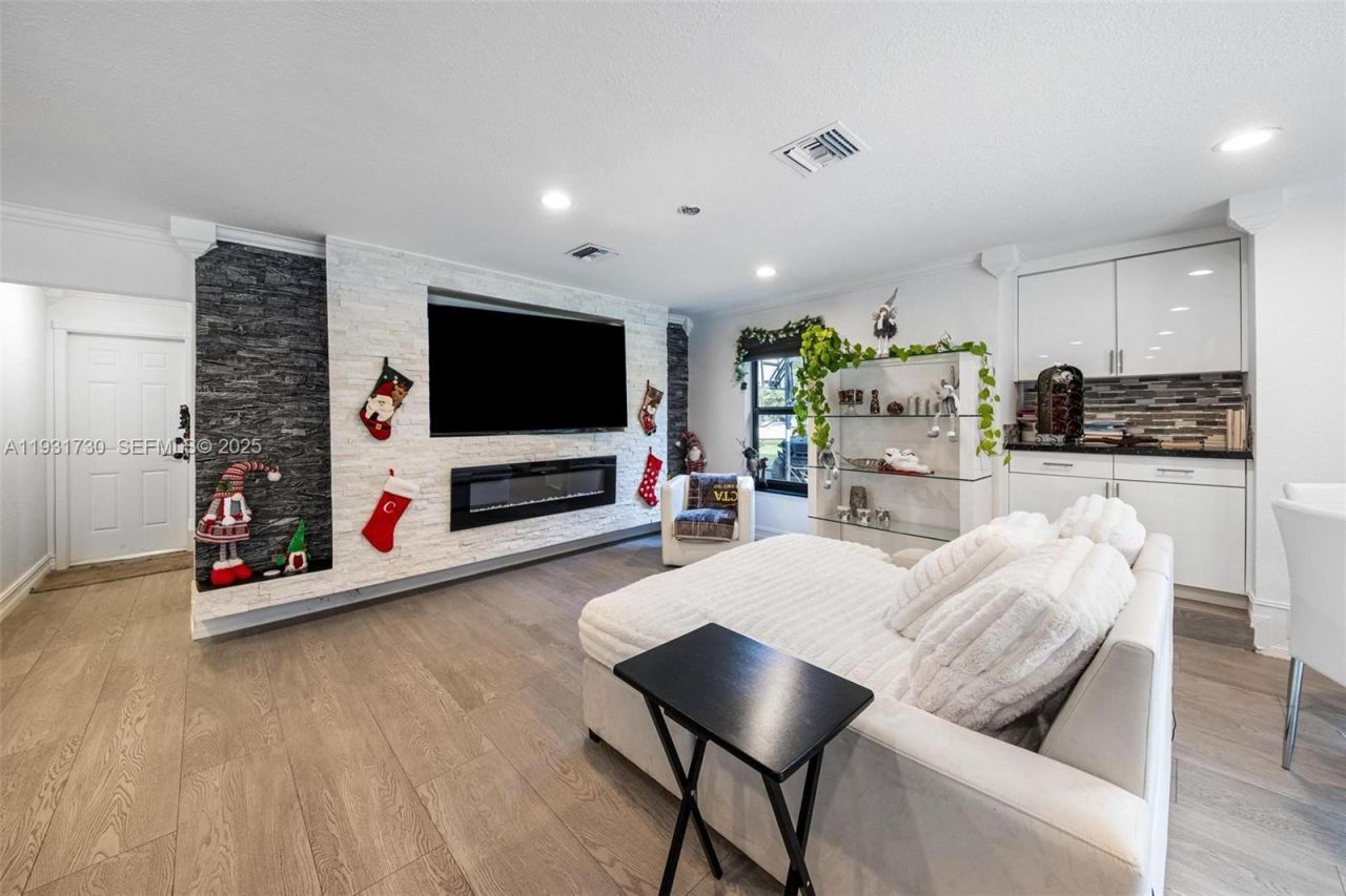 13840 Chatham Pl, Davie, FL 33325 Photo