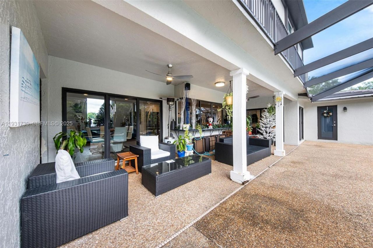 13840 Chatham Pl, Davie, FL 33325 Photo