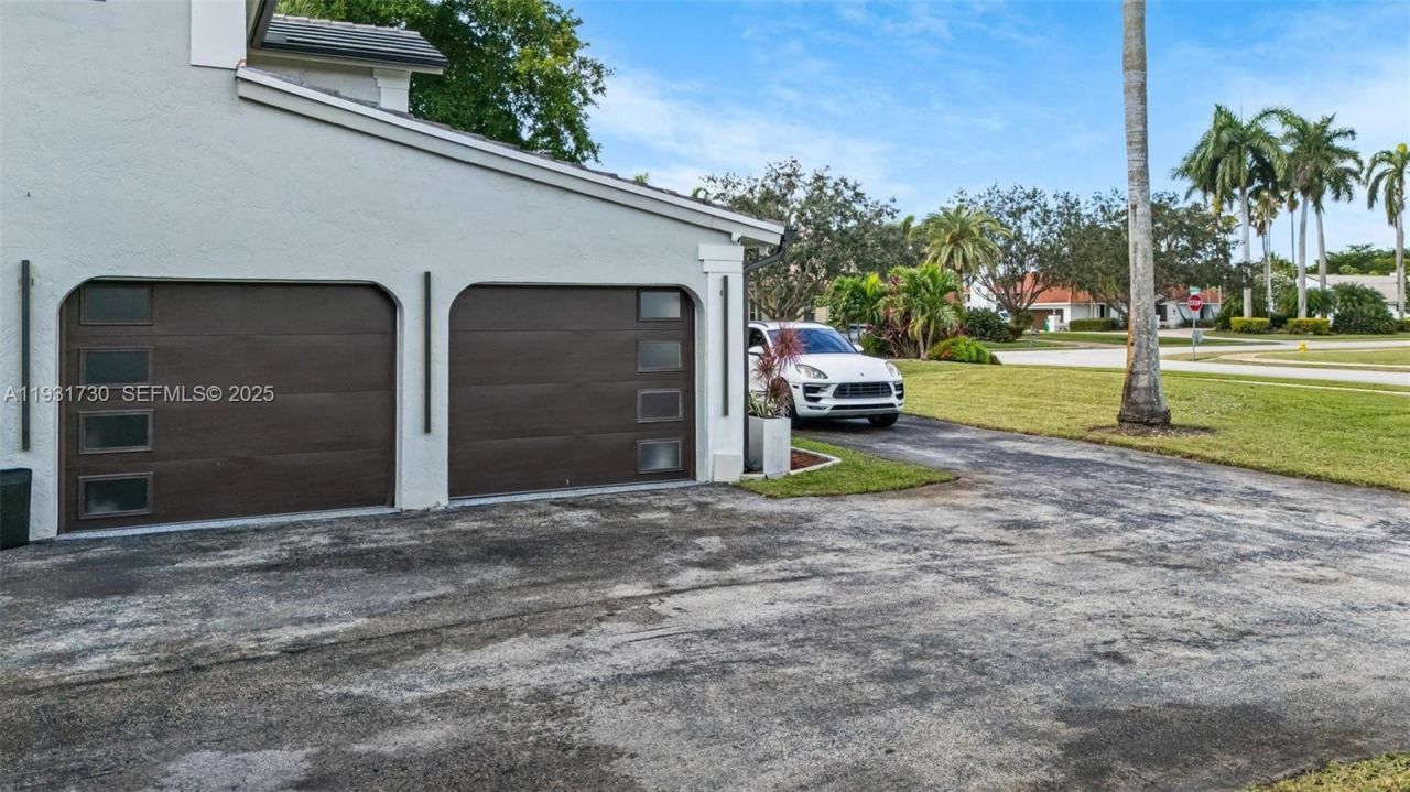 13840 Chatham Pl, Davie, FL 33325 Photo