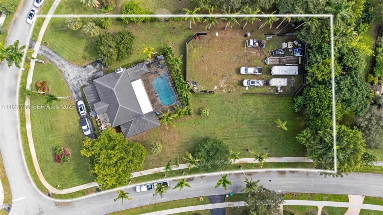 13840 Chatham Pl, Davie, FL 33325 Photo