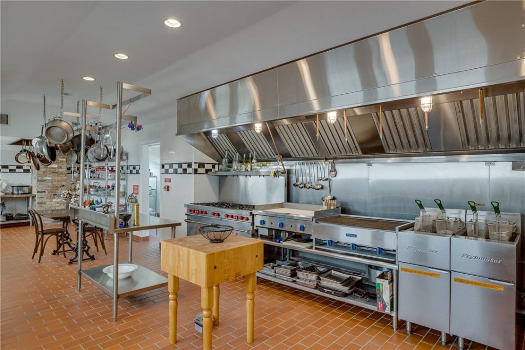 107 N Broadway Street, Fellsmere, FL 32948 Photo