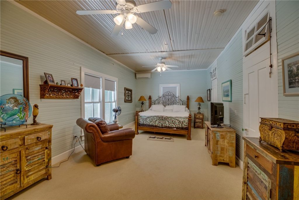 107 N Broadway Street, Fellsmere, FL 32948 Photo