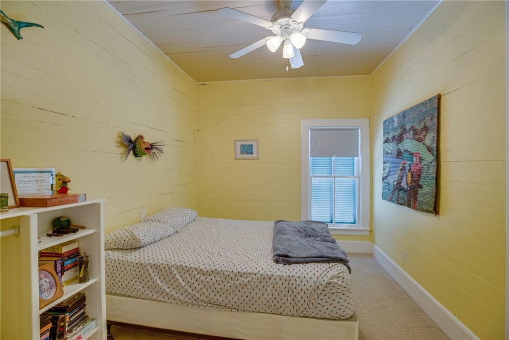 107 N Broadway Street, Fellsmere, FL 32948 Photo